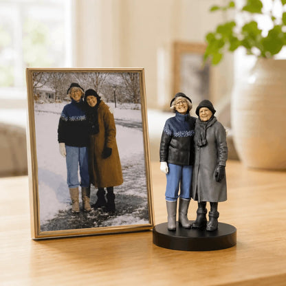 Memo Figurine